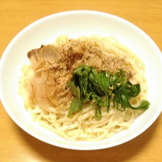 しそとツナと鰹節のぶっかけうどん